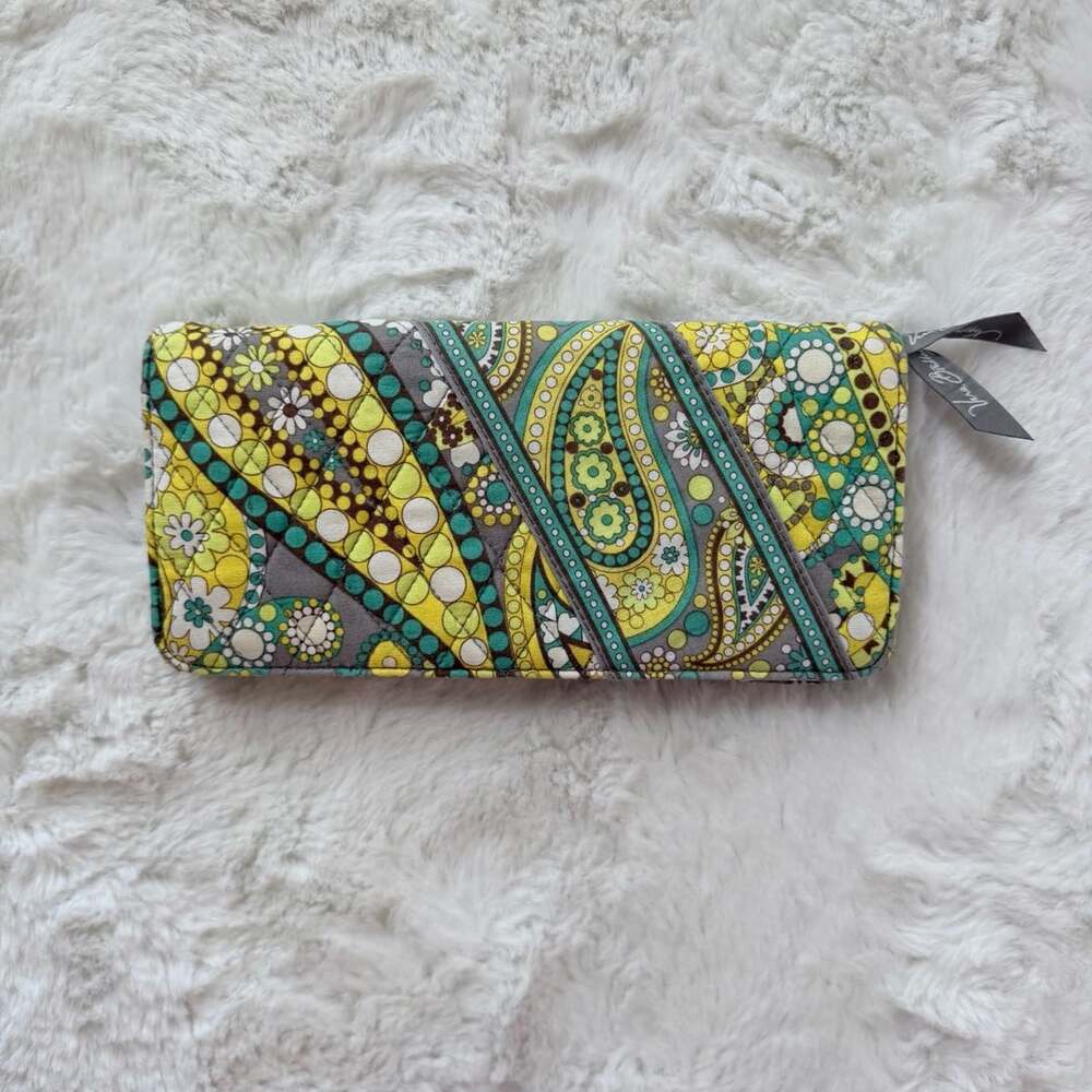 Vera Bradley Lemon Parfait Pattern Quilted Clutch Wallet